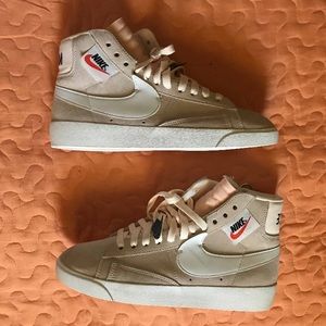 Nike blazer rebel size 6.5 W